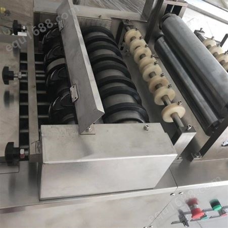 林阳机械 郑州手工山药酥设备厂家 林阳双螺杆膨化机设备生产线