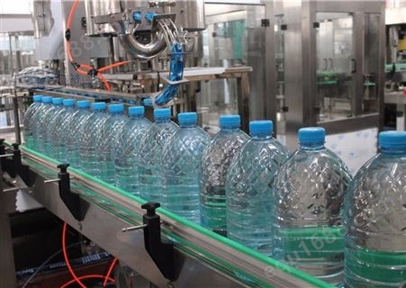 大瓶水三合一灌装机  张家港灌装水设备   塑料瓶灌装封口旋盖生产线