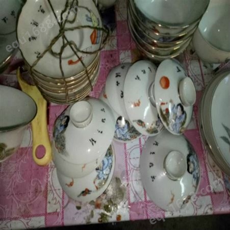 上海市老瓷器回收   老瓷器花瓶回收  老瓷器盖缸回收价格