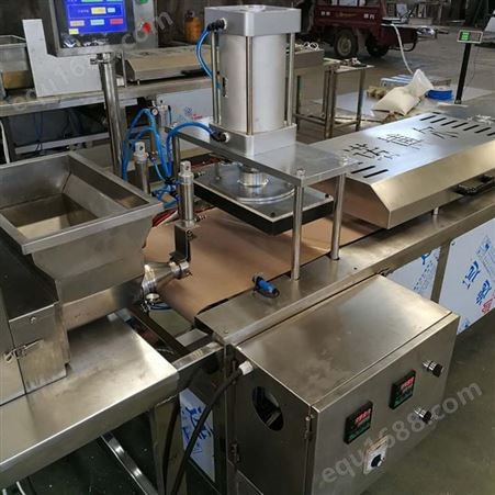 全自动压饼机定制 诺博尔单饼生产设备 烤鸭饼压饼设备