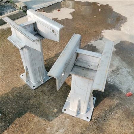 不锈钢制品加工 各类管接头 法兰 水箱 风管 窑井盖 楼梯立柱定制
