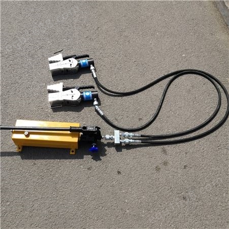FSH-14压泵带两个分离器 一泵带两头液压法兰劈开器庆发供应