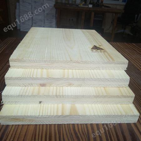 欧洲云杉三层结构板 CLT胶合板实木稳定性好护墙板橱柜酒柜集成板